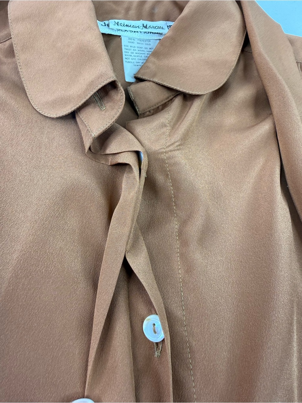 Neiman Marcus Jack Mulqueen Satin Tie-Neck Blouse Copper Brown Vintage Size 8 - Picture 6 of 10